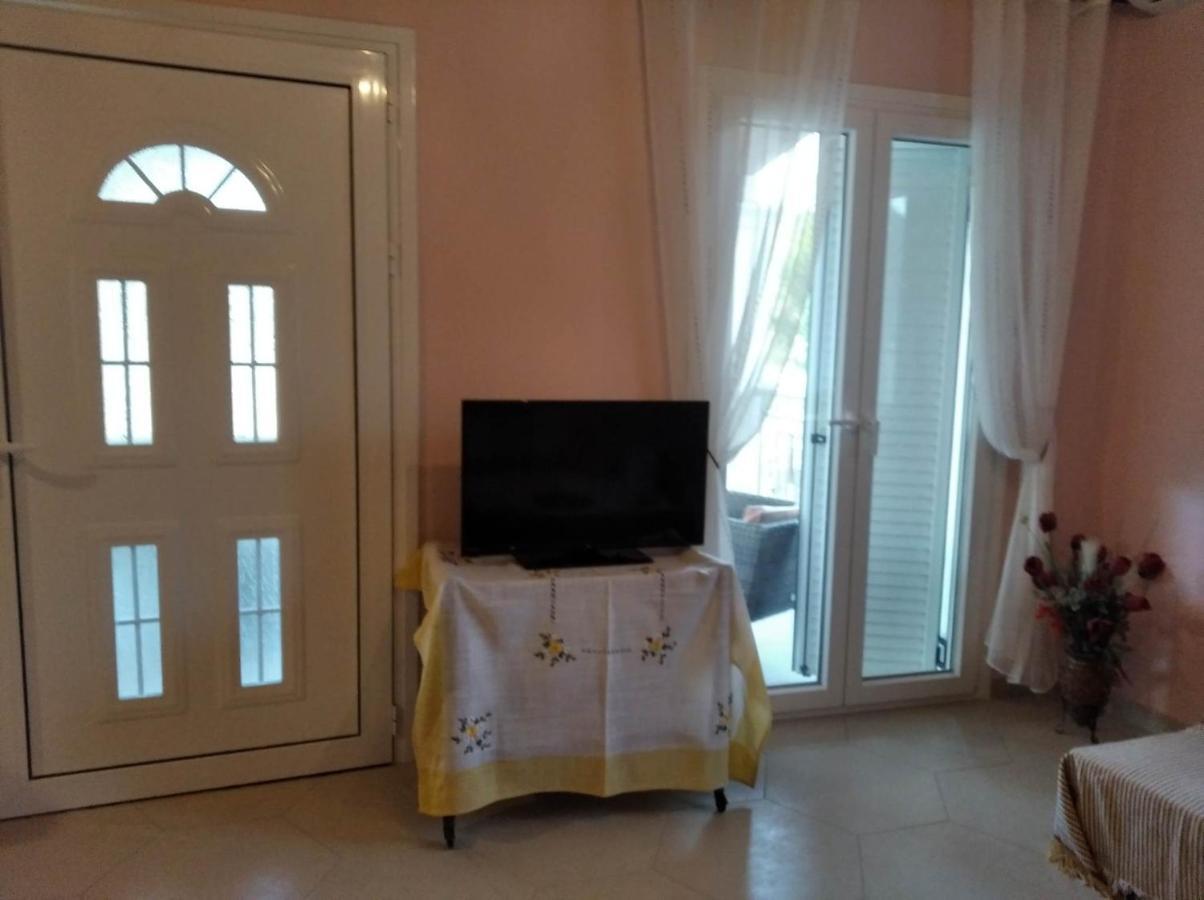 Casa Loukia Apartment Gastouri  ภายนอก รูปภาพ